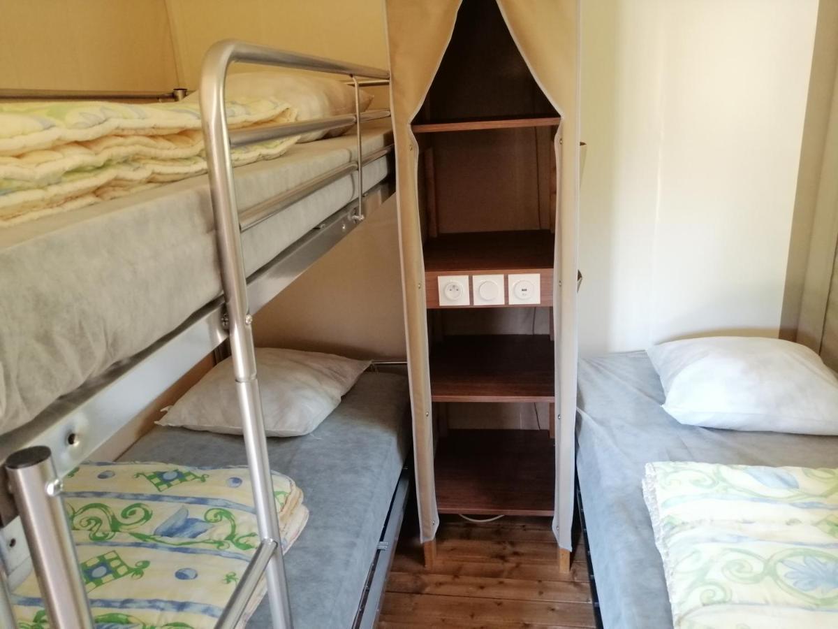 Camping Onlycamp Pierre & Sources ボルヴィック エクステリア 写真