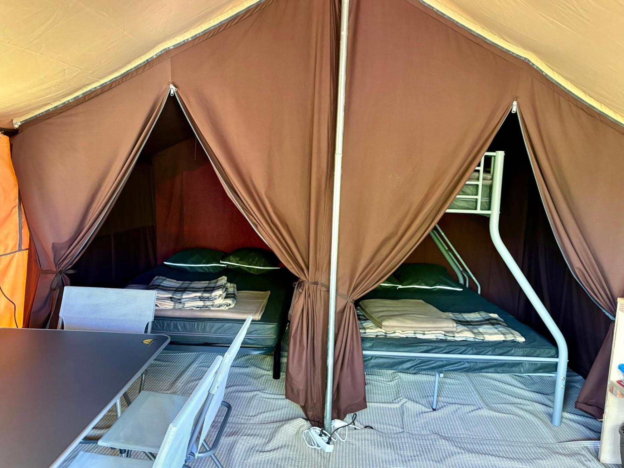 Camping Onlycamp Pierre & Sources ボルヴィック エクステリア 写真